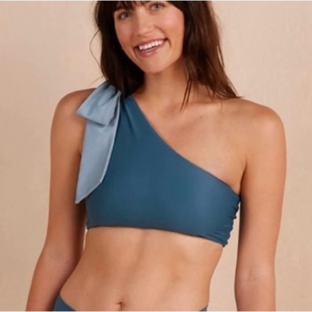 Summersalt the bow shoulder ruched sidestroke bikini top and bottoms